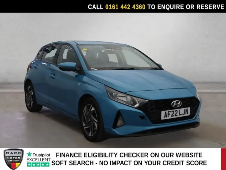 Used 2022 BLUE HYUNDAI I20 Hatchback 1.0 T-GDi MHEV SE Connect Hatchback 5dr Petrol Hybrid DCT Euro 6 (s/s) (100 ps) PETROL HYBRID (reg. 2022-05-17) (Automatic) for sale in Stockport