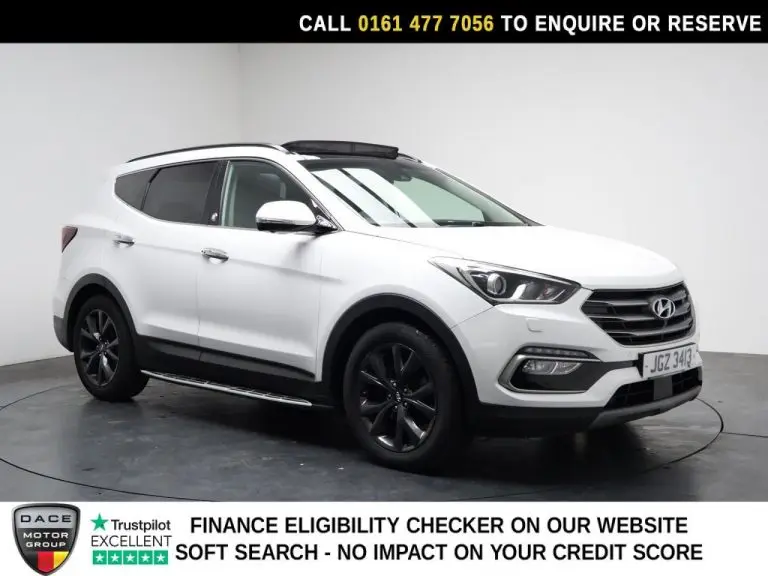 Used 2018 WHITE HYUNDAI SANTA FE SUV 2.2 CRDi Blue Drive Endurance Edition SUV 5dr Diesel Auto 4WD Euro 6 (s/s) (7 Seat) (200 ps) DIESEL (reg. 2018-03-26) (Automatic) for sale in Stockport