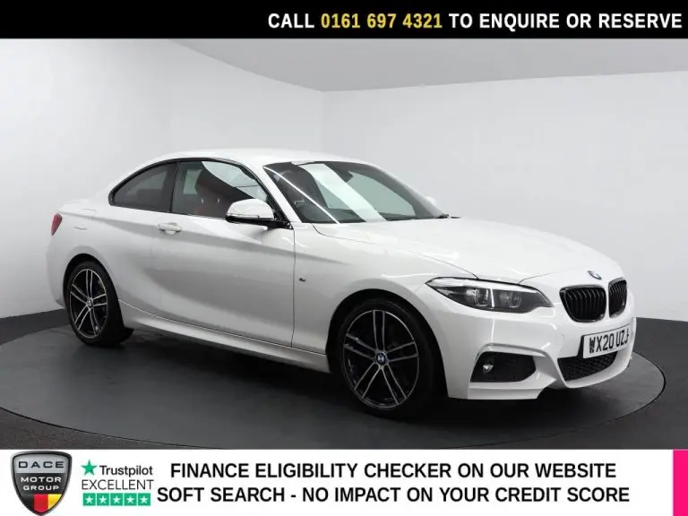 Used 2020 WHITE BMW 2 SERIES Coupe 2.0 220i GPF M Sport Coupe 2dr Petrol Auto Euro 6 (s/s) (184 ps) PETROL (reg. 2020-03-04) (Automatic) for sale in Stockport